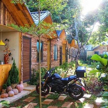 Mocha House Otel Lang Mon Dış mekan fotoğraf